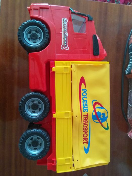 Продам большую детскую машину