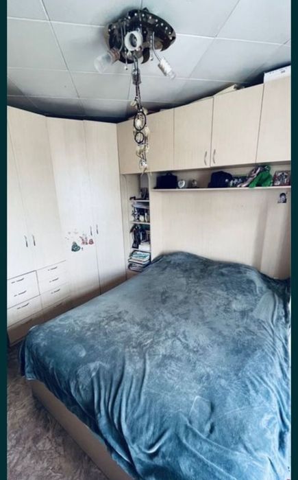 В продаже спальный гарнитур