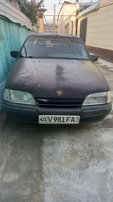 Продам опель омега А .
