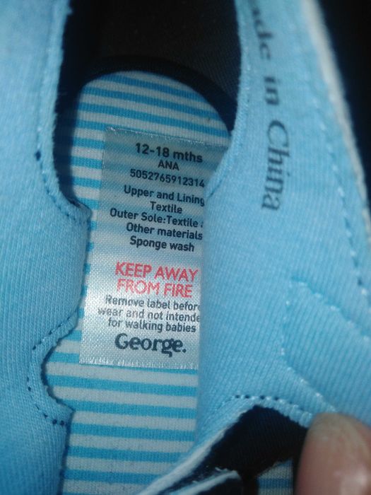Нови маркови бебешки обувчици