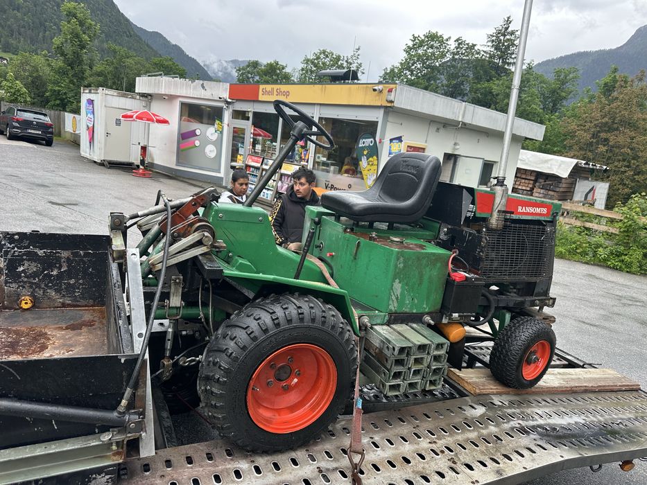 Tractoras Ransomes 213 hidrostatic