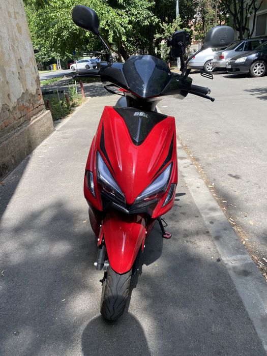 Scuter BSK 49cc 900 km, nou!