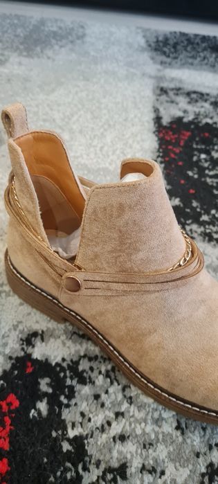 Bocanci de piele pt dame, marimea 37