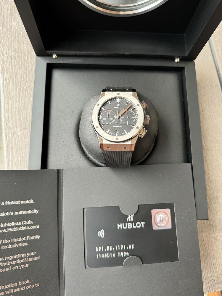 часовник HUBLOT