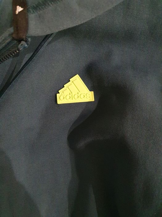 Продавам Горница ADIDAS!