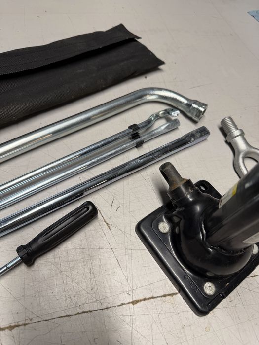 Cric original vw amarok