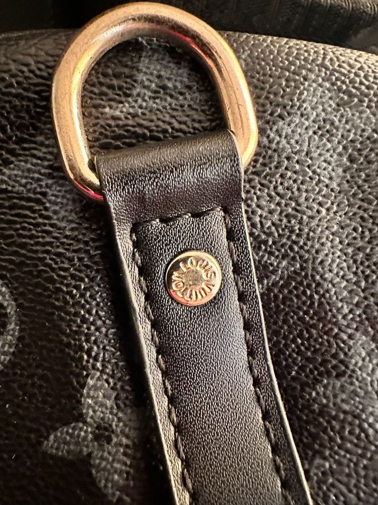 vând bag louis vuitton