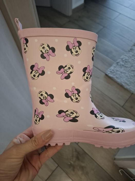 Cisme cauciucate fetita