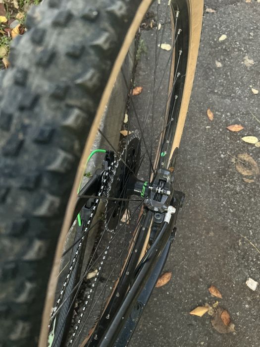 Bicicleta Full Suspension Cube