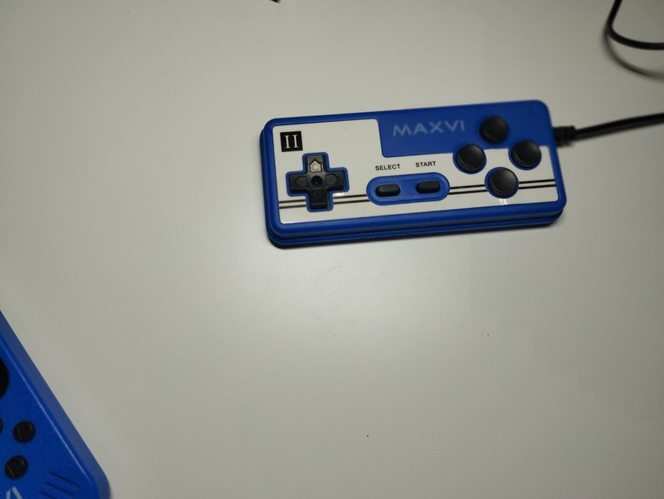 Maxvi игровая консоль
