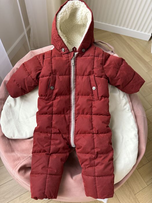 Продаю зимний детский комбинезон 74см
