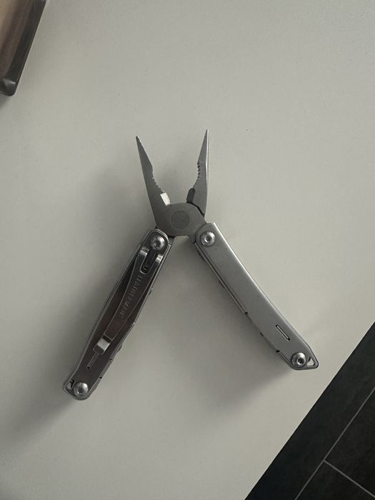 Briceag multifunctional Leatherman Wingman