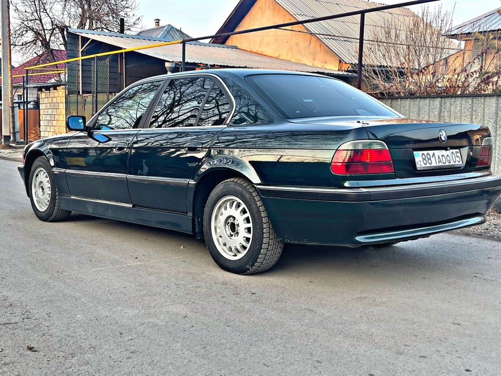 BMW 7 серия рейсталинг