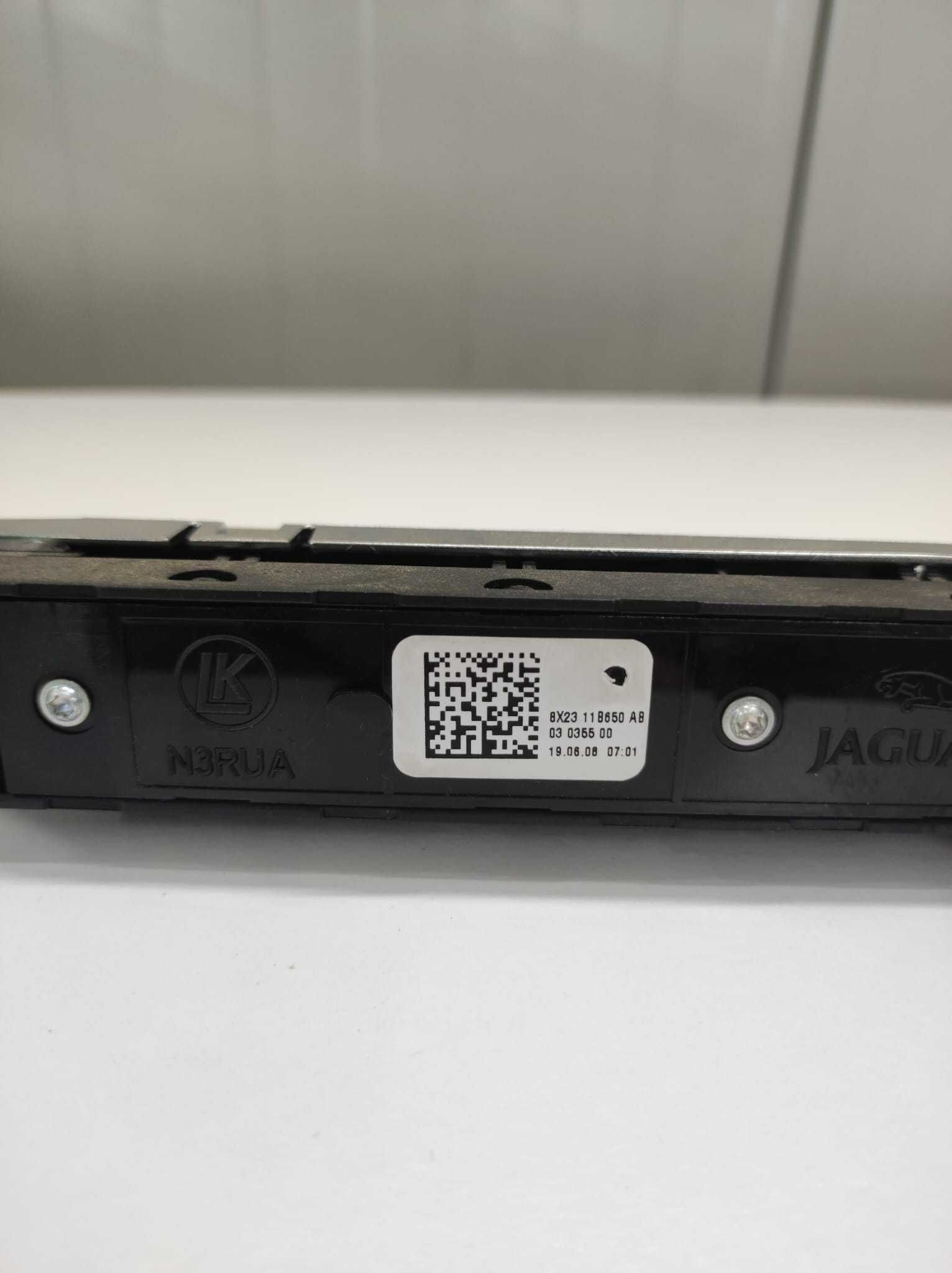 Consola Buton Avarie Butoane Bord Jaguar XF Cod 8x23-11b650-ab