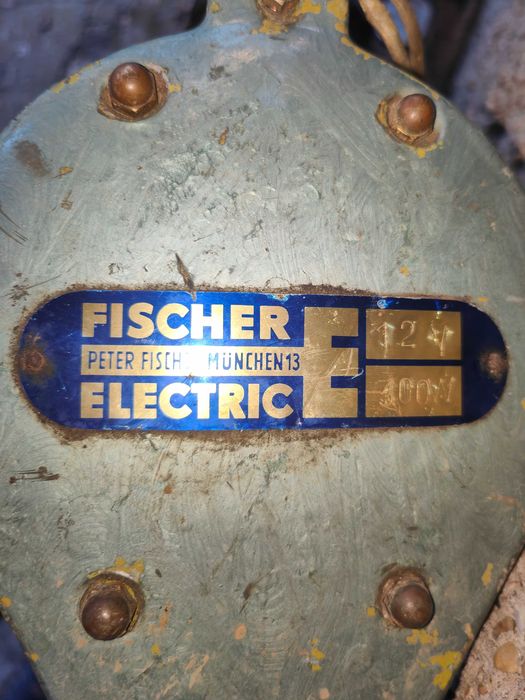 двигател за лодка 12 волта работещ