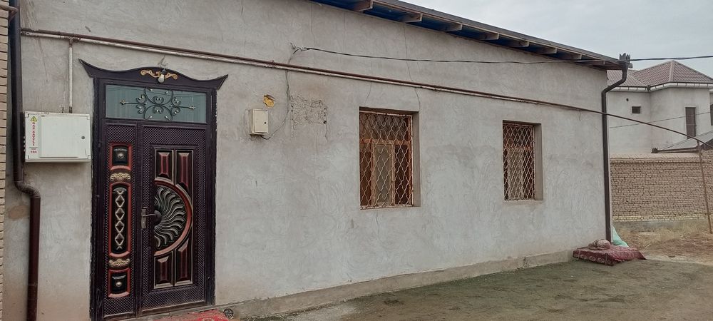 2 Xonali hovli Tandirchida