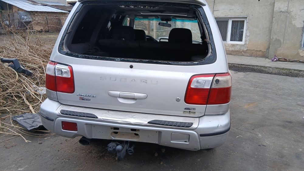 Скорусна кухня автомат Субару Форестър 2.0