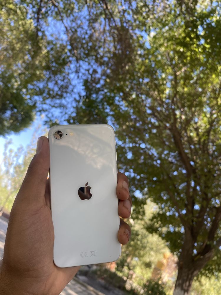 Iphone SE 2020 sotiladi