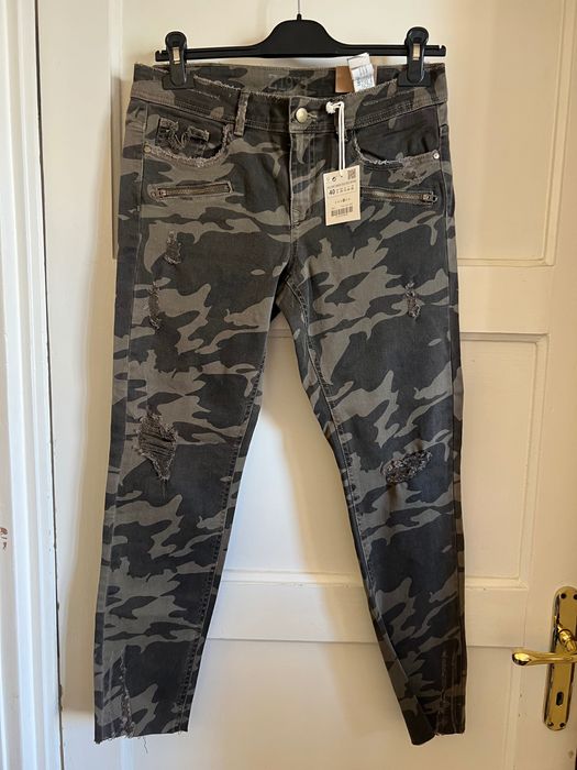 Blugi  kaki army skinny Zara