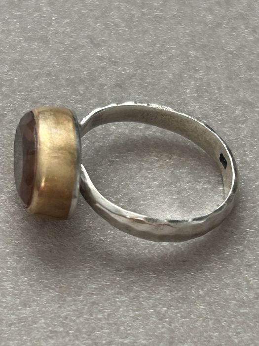 Сребърен пръстен с позлата  с естествен камък
