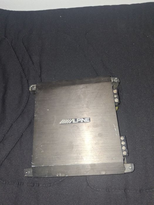 Subwoofer Alpine SWT-12S4 + amplificator alpine
