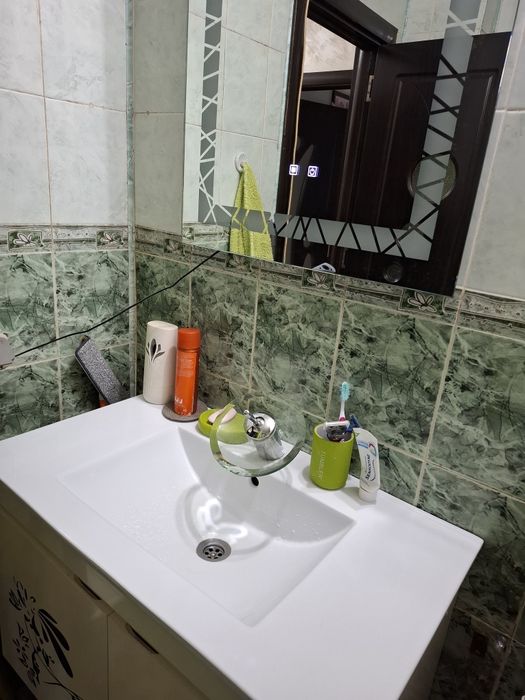 Продава се Двустаен апартамент в Генерал Тошево - 65 кв.м за 667 €/кв.м - Снимка #2