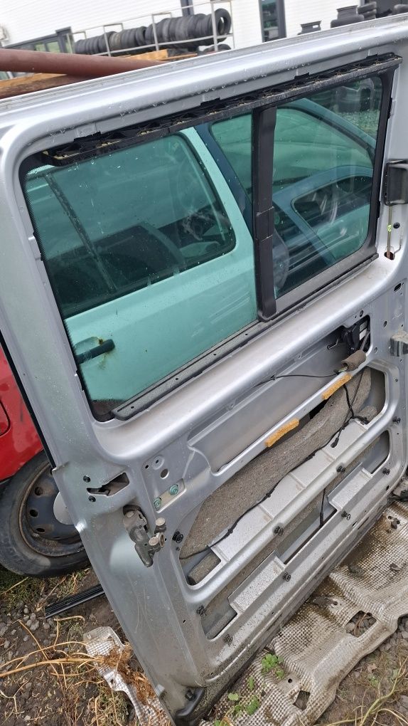 Vand usa culisanta Stg Volkswagen T5