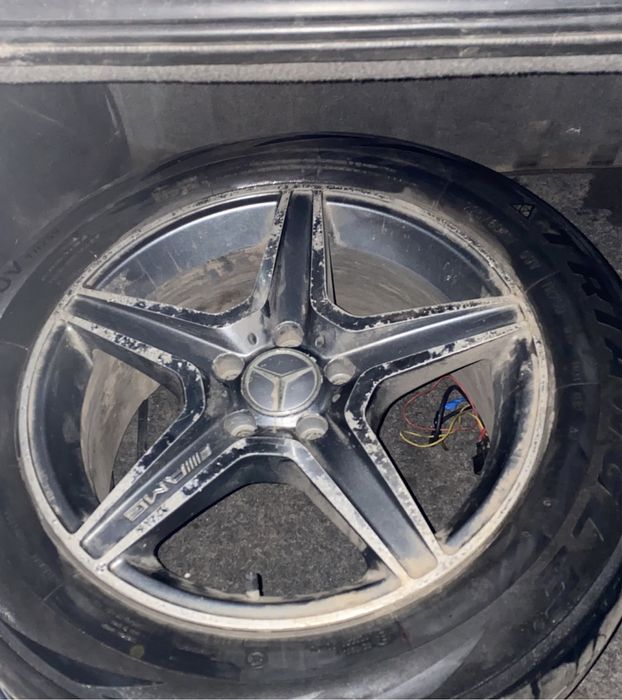 Продам диски AMG r17