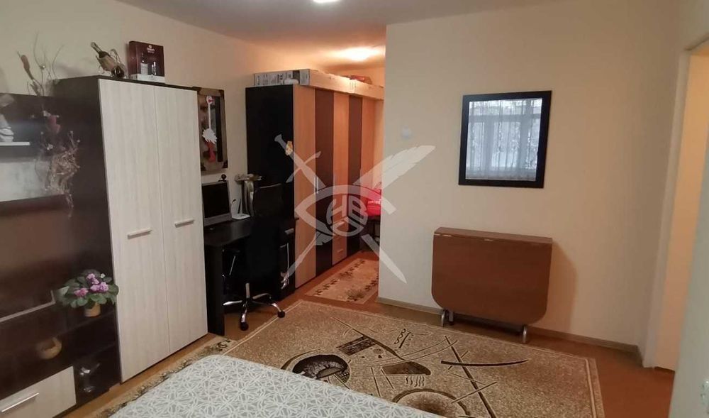 Продава се Тристаен апартамент в Бургас, Победа - 75 кв.м за 800 €/кв.м - Снимка #3