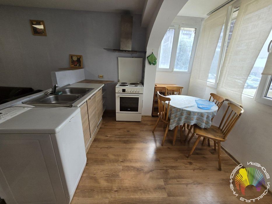 Дава се под наем Двустаен апартамент в Бургас, Изгрев - 65 кв.м за 280.5 € - Снимка #4