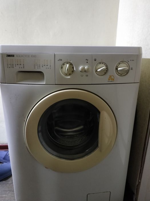 Продам машинку стир