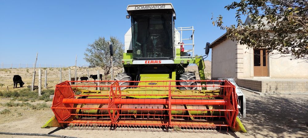 Claas dominator130 sotiladi!