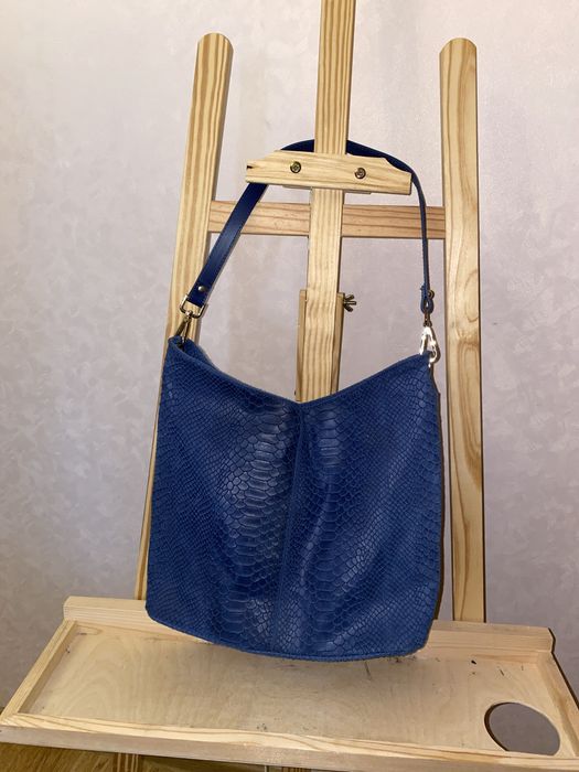 Классная сумка-шоппер синего цвета