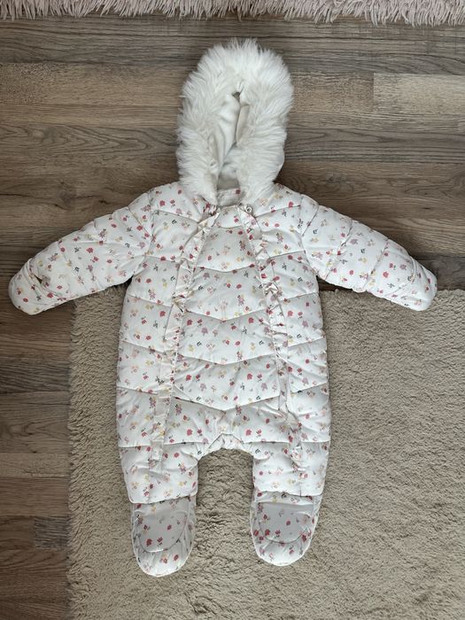 Зимни дрешки за бебе момиче