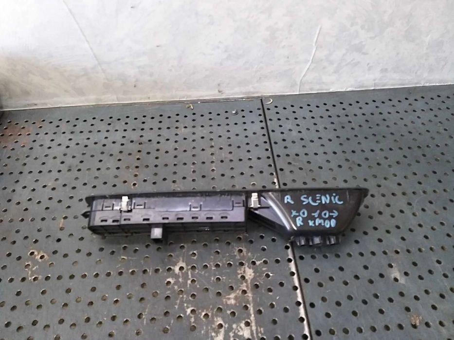 Bloc butoane geamuri oglinzi renault scenic 3 809610016r