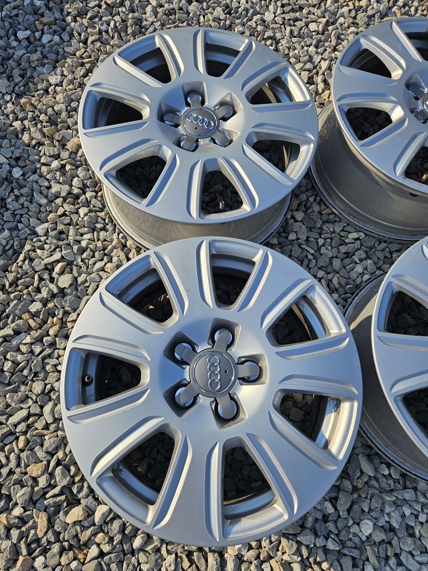 5х112.16.цол. 6.5.ж..ет.33  оргинални  AUDI