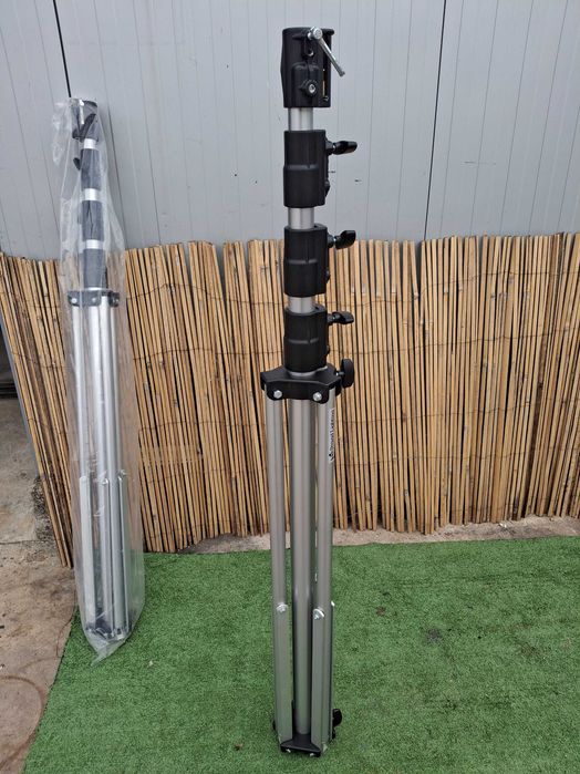 Стойки за осветителни тела