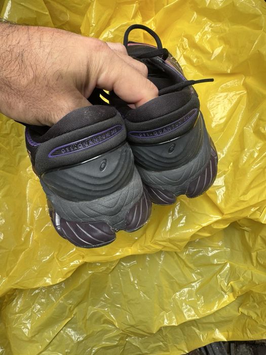 Маратонки Asics,дамски,с подсилена подметка,черно с циклама
