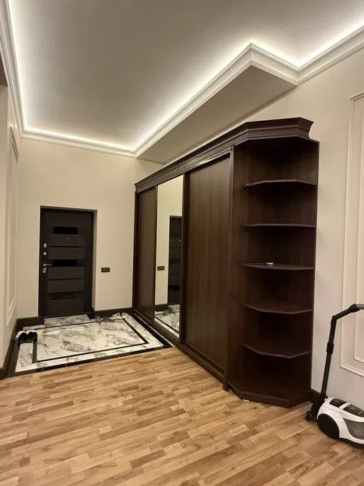 Продается квартира 2/4/8 метро Бадамзар , Юнусабад kvartira