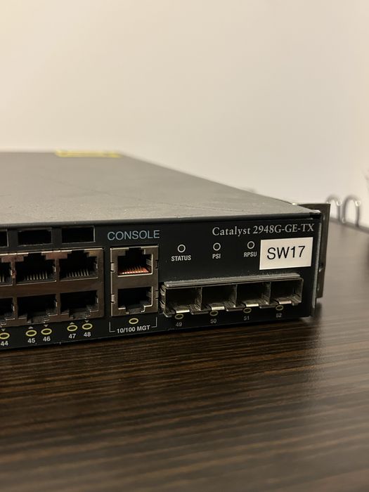 Switch Cisco Catalyst 2948G-GE-TX