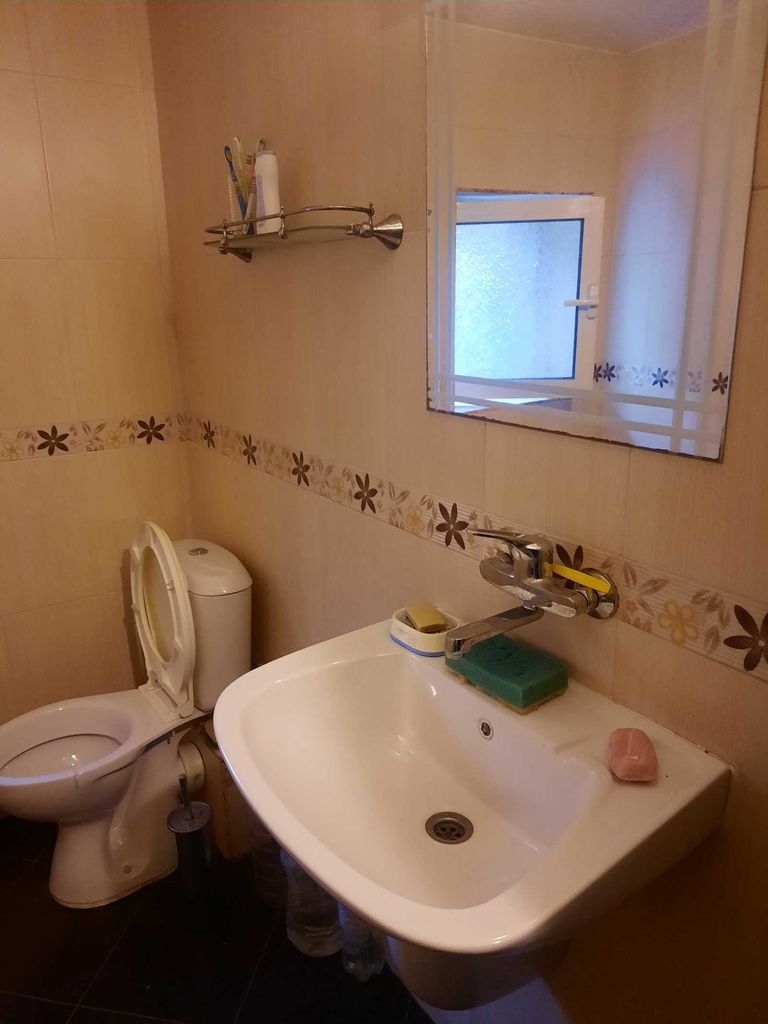 Дава се под наем Етаж от къща в Нови Искър - 77 кв.м за 400 € - Снимка #2