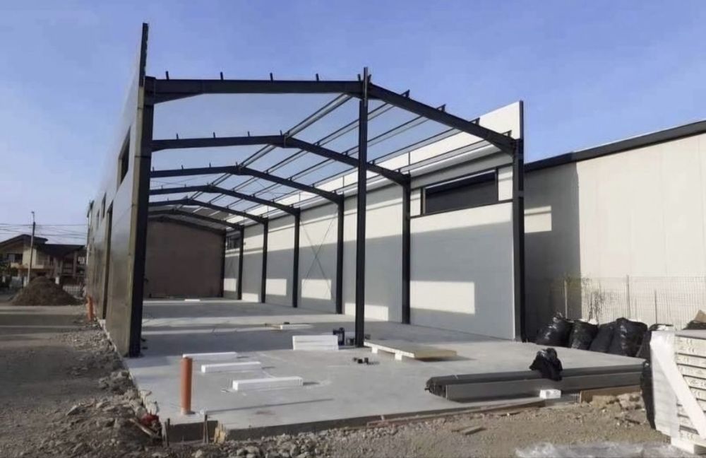Hale și structuri metalice cu preturile de la 35€/mp