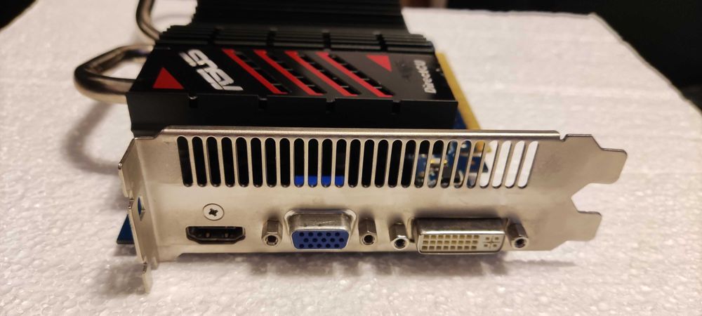 Placa video light gaming Asus Nvidia GT440,1G, DDR3,128 bit HDMI