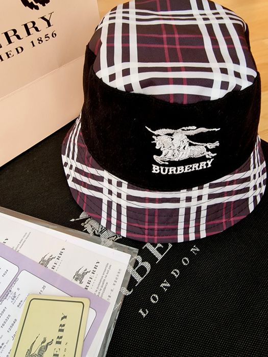 Palarie unisex, mărime universala, logo brodat, saculet, etichetă