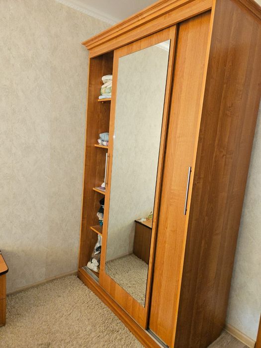 Продам шкаф купе