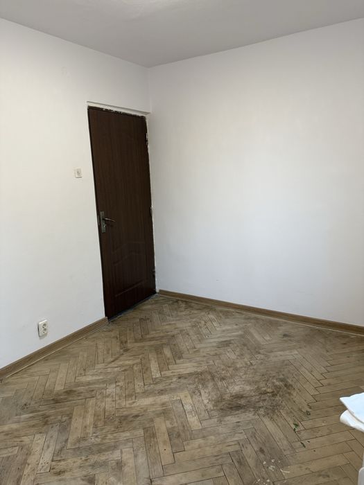 Apartament cu 3 camere, et.3