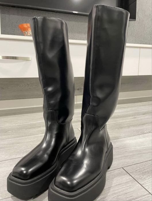 Cizme damă înalte, negre – platformă groasă