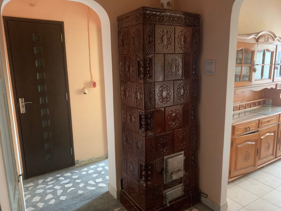 Vând apartament 2 camere Stei