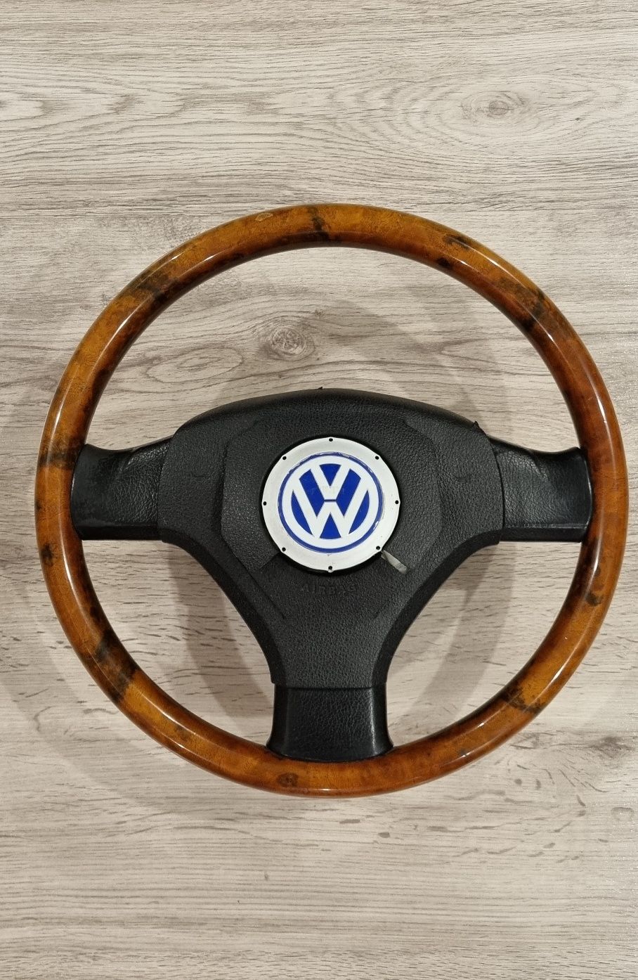 Volan mahon lemn vw passat b5 b5.5 b6 w8 bora golf 4 sharan golf 5