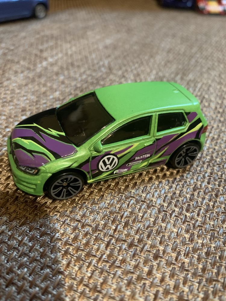 Hot Wheels Volkswagen Golf Mk7